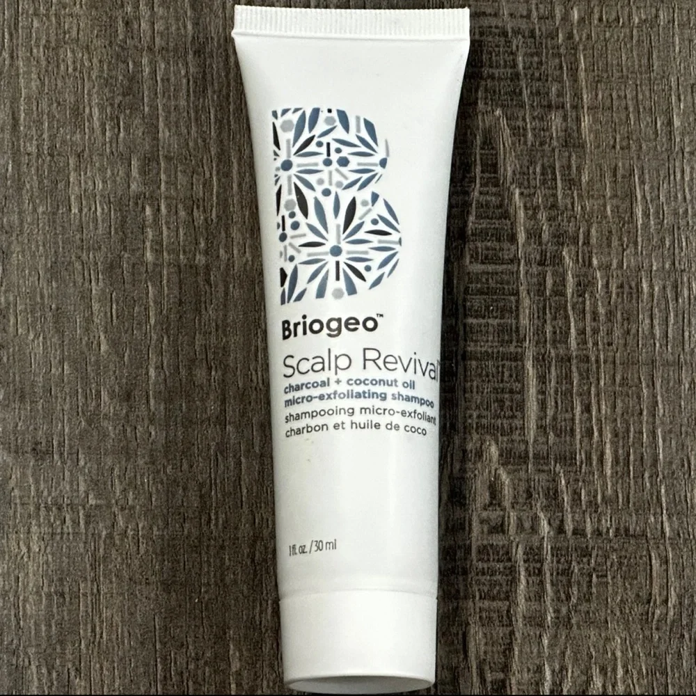 💞 New Briogeo Scalp Revival Micro-Exfoliating Scalp Scrub